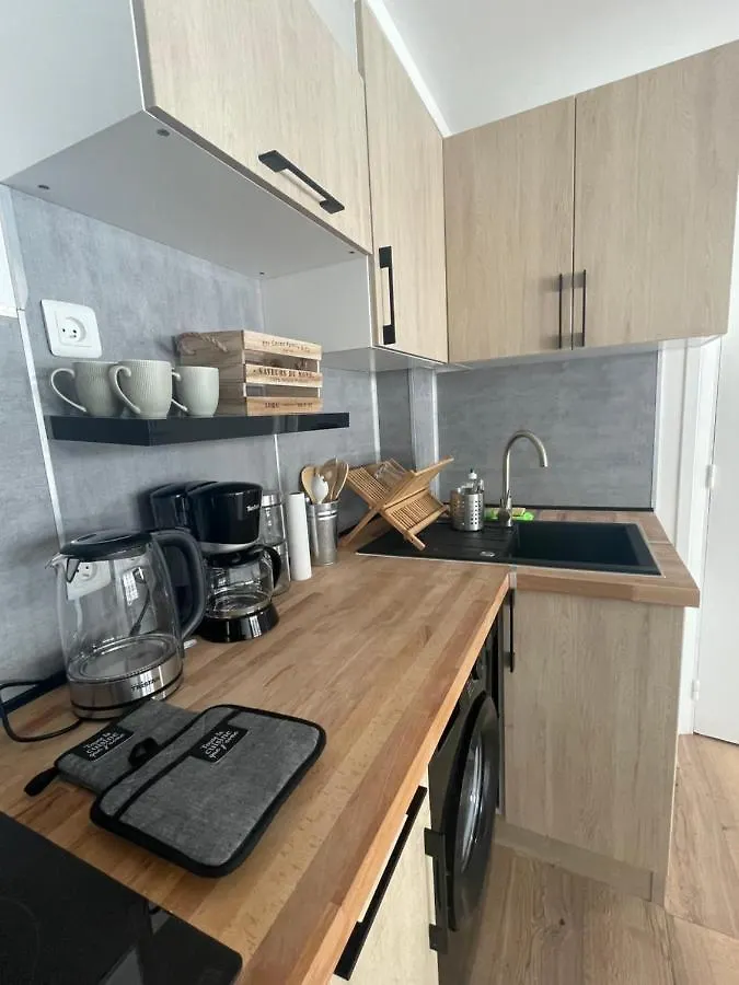 Apartment Charmant 2 Pieces Au Coeur Du Port Lympia Nice